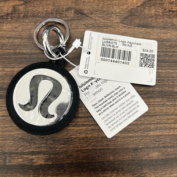 NWT Lululemon Logo Keychain / Bag Charm - Picture 2 of 3